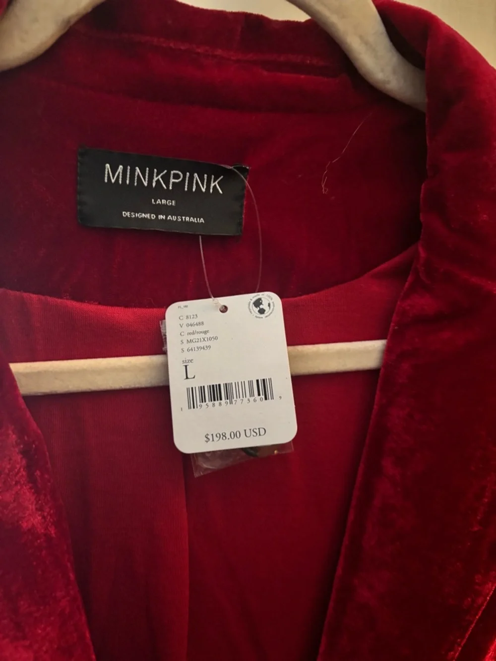 MINKPINK Vibrant Red Velvet Single-Button 2 piece Suit (Blazer and pants) - Picture 2 of 8